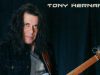 TONY HERNANDO presenta “CRACK THE CODE”, nuevo adelanto de HIGH KINGS RISING. Nuevo sencillo de HARDCORE SUPERSTAR, "Halo". Paul Laine lanza álbum de estudio y adelanto.