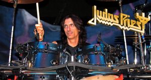 Scott Travis habla del disco de JUDAS PRIEST “Nostrdamus” - Primera foto de CANDLEMASS con Messiah Marcolin. Single de MERIDIAN ZERO