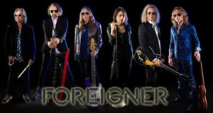 Próximo single digital de FOREIGNER. SYMPHONY X siguen con su próximo disco. Nuevo álbum de HELLRIPPER.