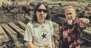 DOBLE ESFERA - Cambios en la batería. La banda sigue adelante con su gira.