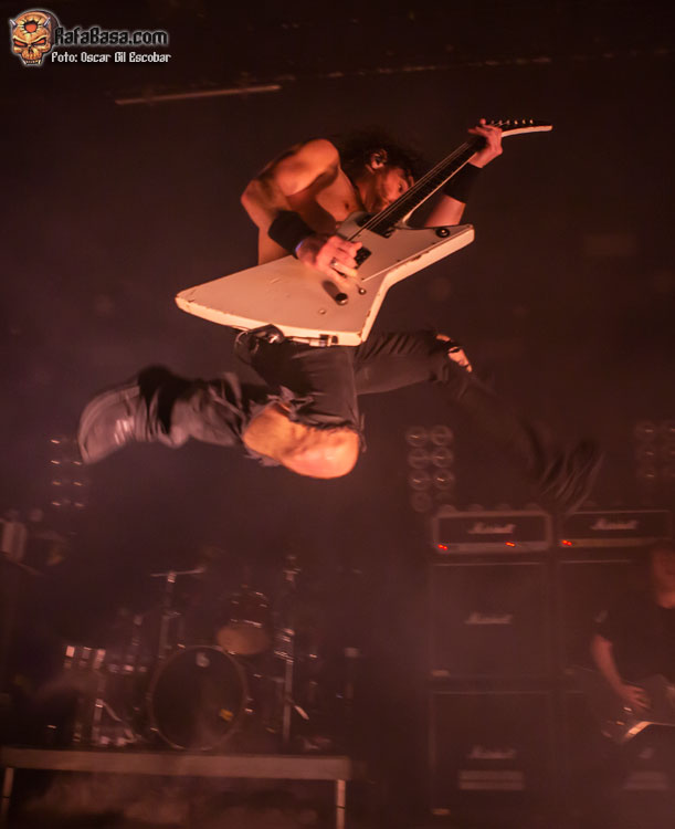 AIRBOURNE - Sala La Riviera - Madrid