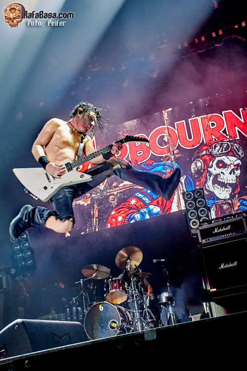 AIRBOURNE - Navarra Arena - Iruña - Pamplona