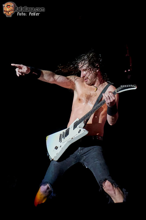 AIRBOURNE - Navarra Arena - Iruña - Pamplona
