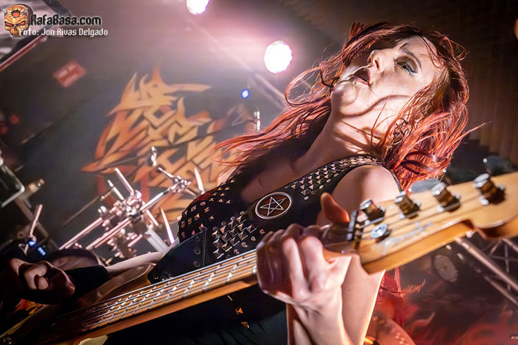 BURNING WITCHES - Urban Rock Concept - Vitoria-Gasteiz