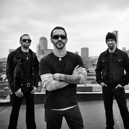 GODSMACK.