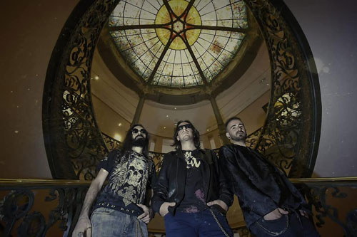 JORGE SAL&Aacute;N present&oacute; ante prensa y amigos el que ser&aacute; su nuevo trabajo, &ldquo;El cielo es lodo&rdquo;