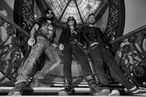 JORGE SAL&Aacute;N present&oacute; ante prensa y amigos el que ser&aacute; su nuevo trabajo, &ldquo;El cielo es lodo&rdquo;