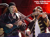 Carlos y Mohamed de Mago de Oz