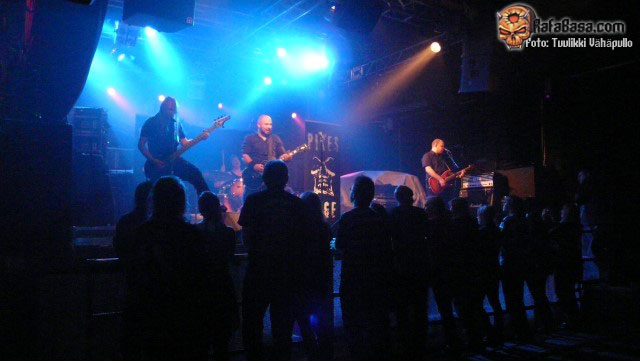PIKE'S EDGE - Sábado 5 Octubre de 2013 - Nosturi - Helsinki - Finlandia